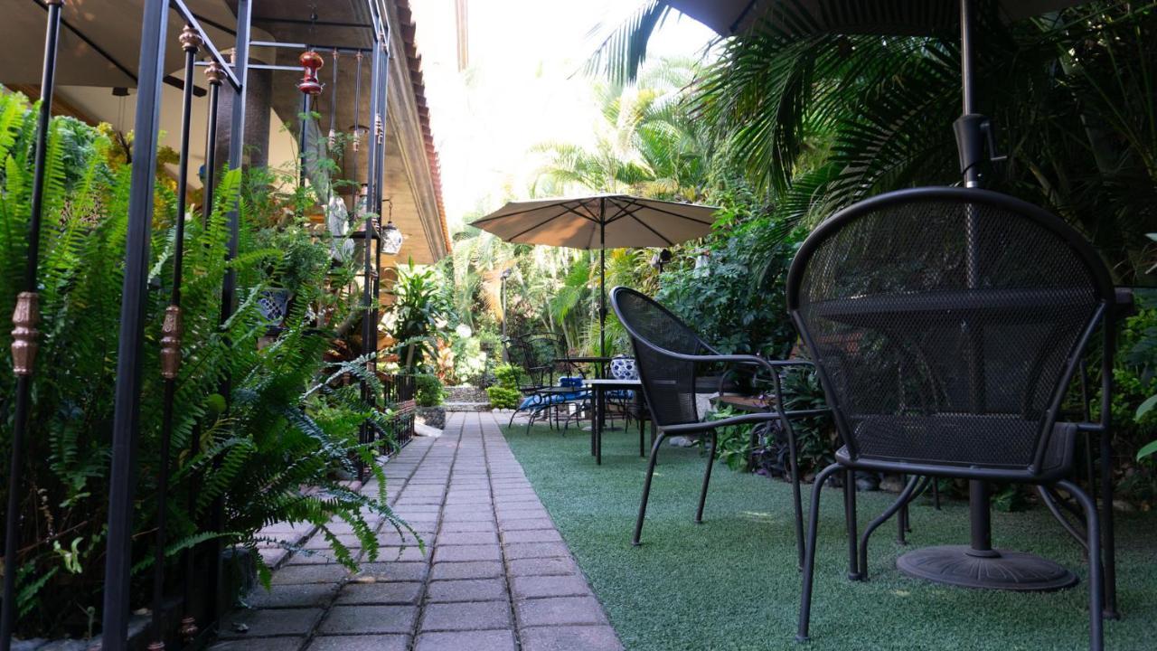 El Jardin Del Eden B&B Boutique Куернавака Екстериор снимка