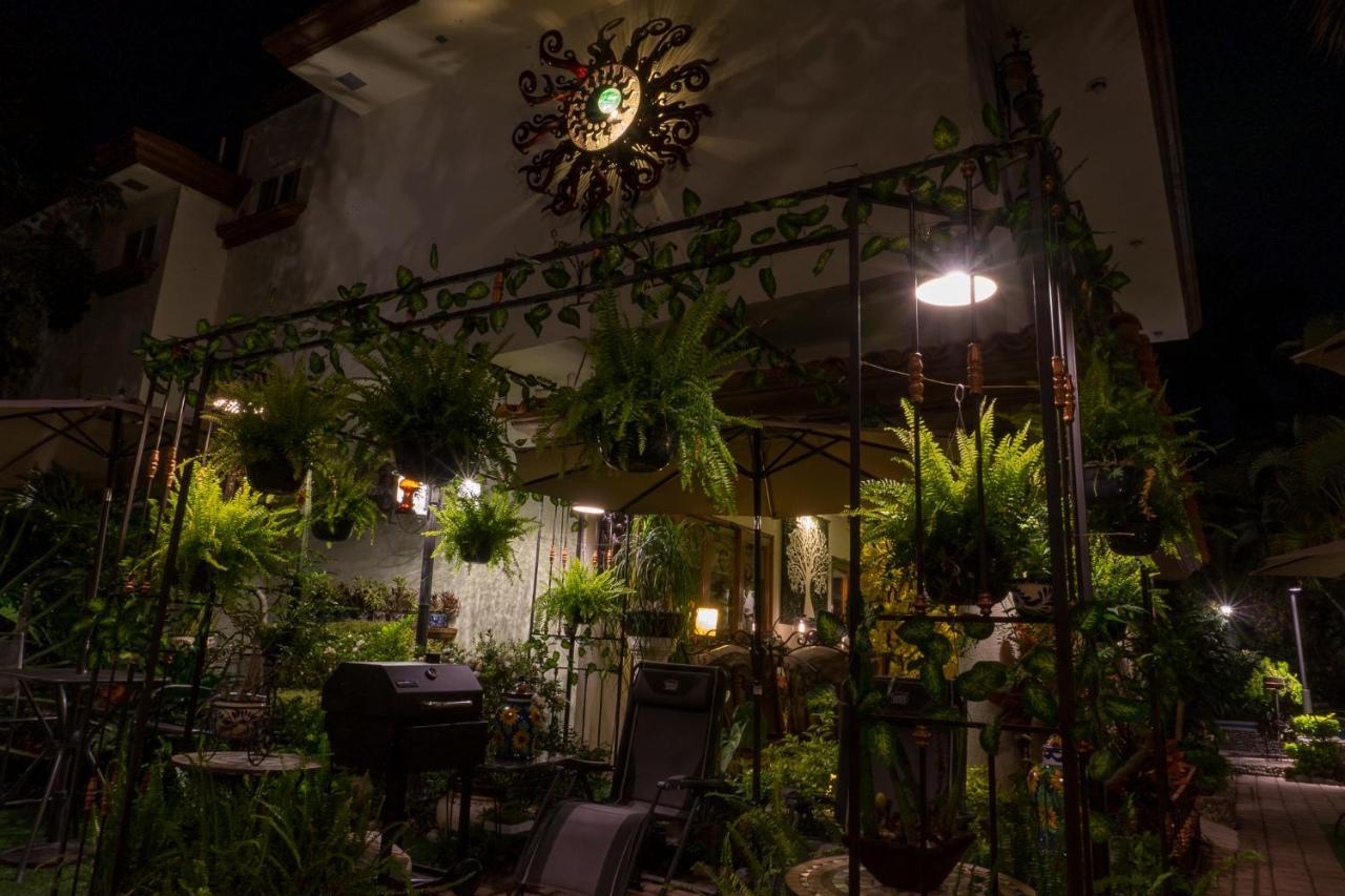 El Jardin Del Eden B&B Boutique Куернавака Екстериор снимка
